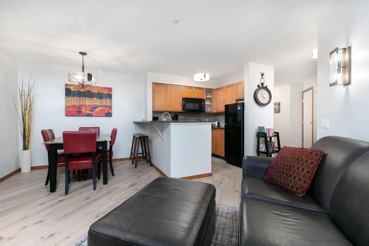 Glaciers Reach By Allseason Vacation Appartement Whistler