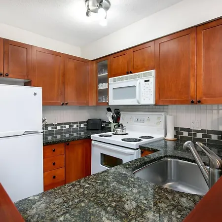 Glaciers Reach By Allseason Vacation Rentals Whistler Exterior photo