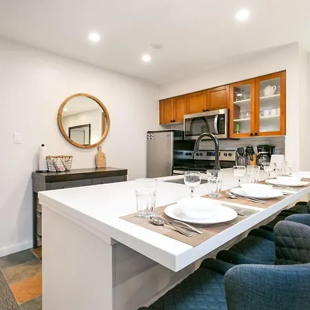 Glaciers Reach By Allseason Vacation Rentals Whistler Exterior photo
