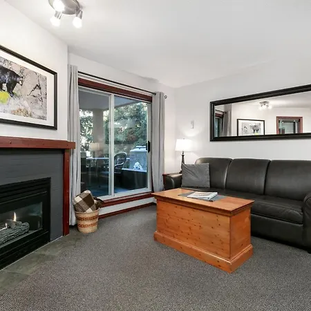 Glaciers Reach By Allseason Vacation Rentals Whistler Exterior photo