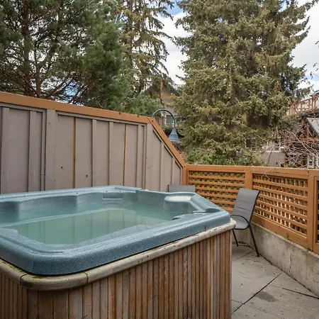 Glaciers Reach By Allseason Vacation Rentals Whistler Exterior photo