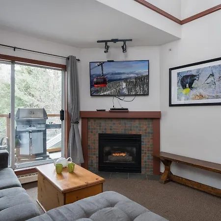 Glaciers Reach By Allseason Vacation Rentals Whistler Exterior photo