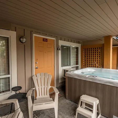 Glaciers Reach By Allseason Vacation Rentals Whistler Exterior photo