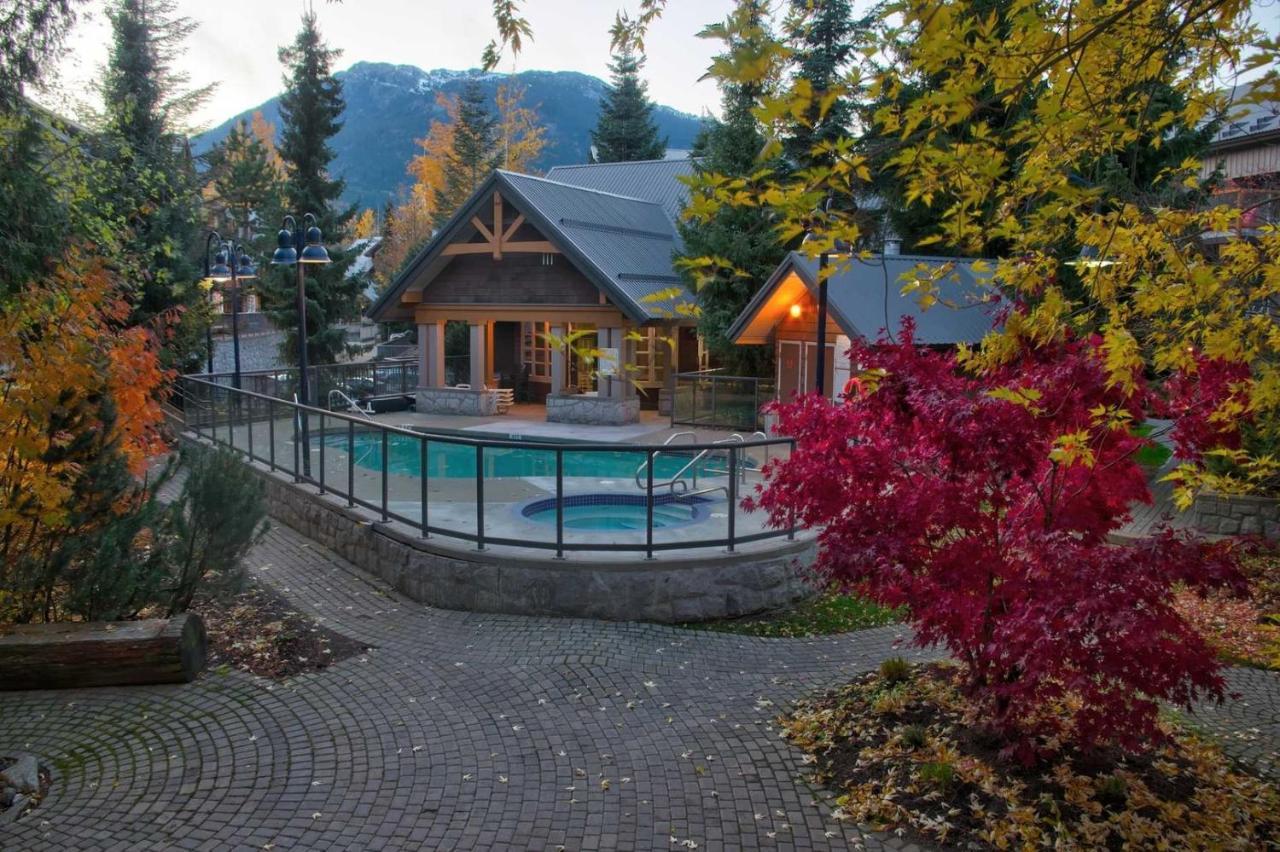 Glaciers Reach By Allseason Vacation * Whistler